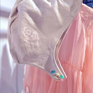 Wovenplay pink bejeweled no-tie bonnet